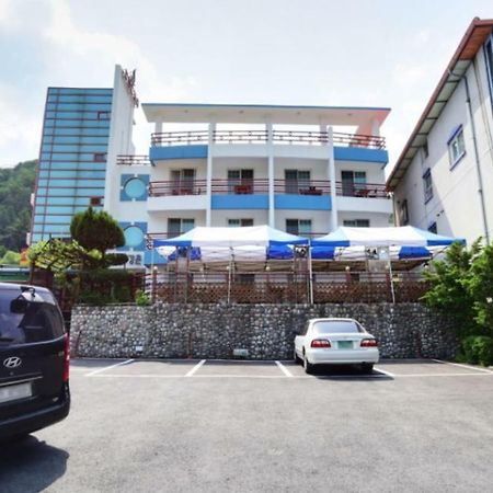 Gangchon Beautiful Pension Chuncheon Exterior foto