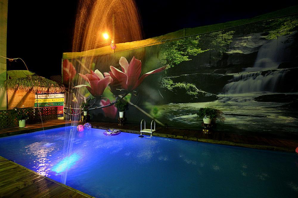 Gangchon Beautiful Pension Chuncheon Exterior foto