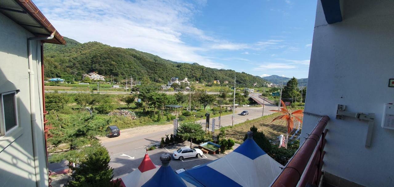 Gangchon Beautiful Pension Chuncheon Exterior foto